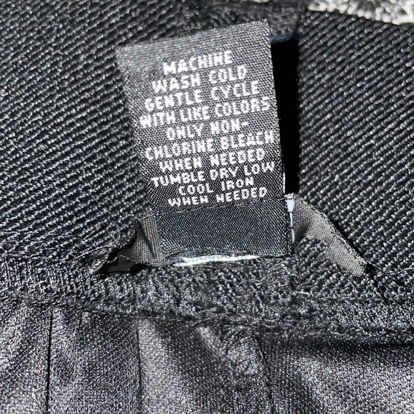 Alfani Floral Pleated Skirt - Black & White - Size XL - Picture 8 of 8